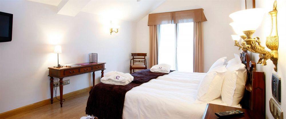 Ayre Alfonso Ii 4*