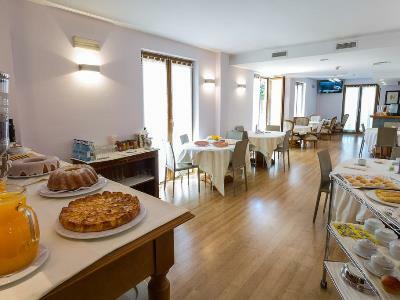 Ayre Alfonso Ii 4*